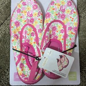 Lily& Dan Bloom Floral Water Shoes